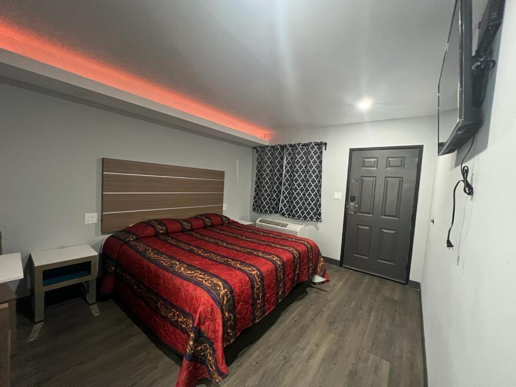 Lux Inn Los Angeles Exterior photo